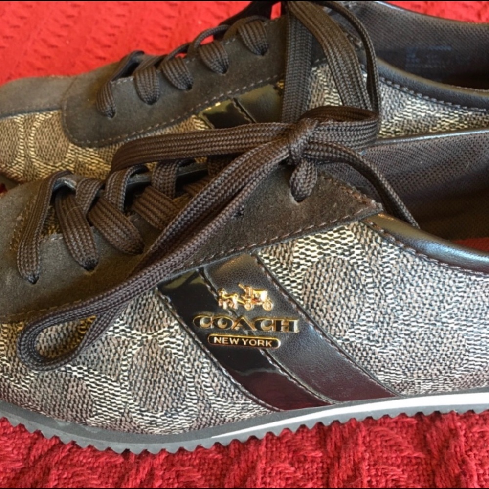 Coach Woman’s Signature Ivy Sneaker